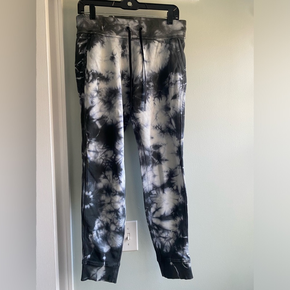Lululemon Size 8 Tie-dye Joggers